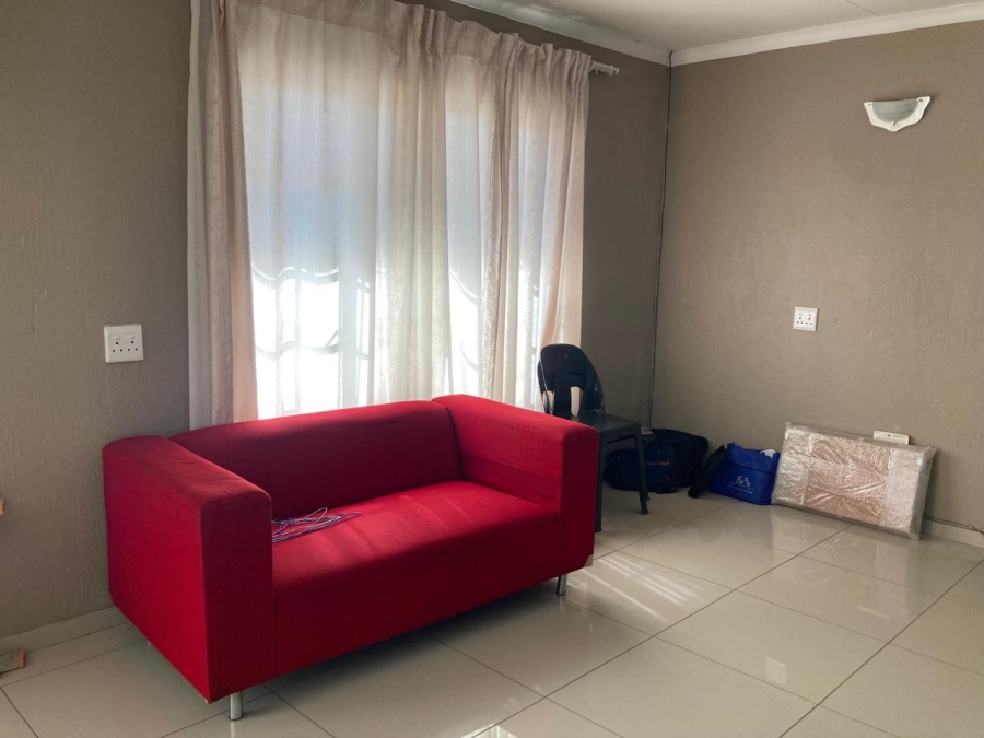 4 Bedroom Property for Sale in Wilro Park Gauteng