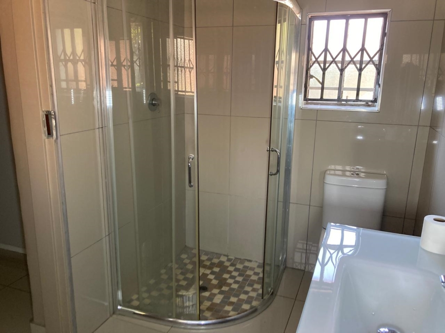 4 Bedroom Property for Sale in Wilro Park Gauteng