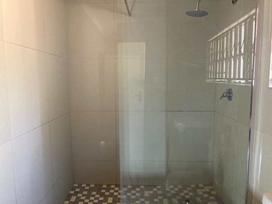 4 Bedroom Property for Sale in Wilro Park Gauteng