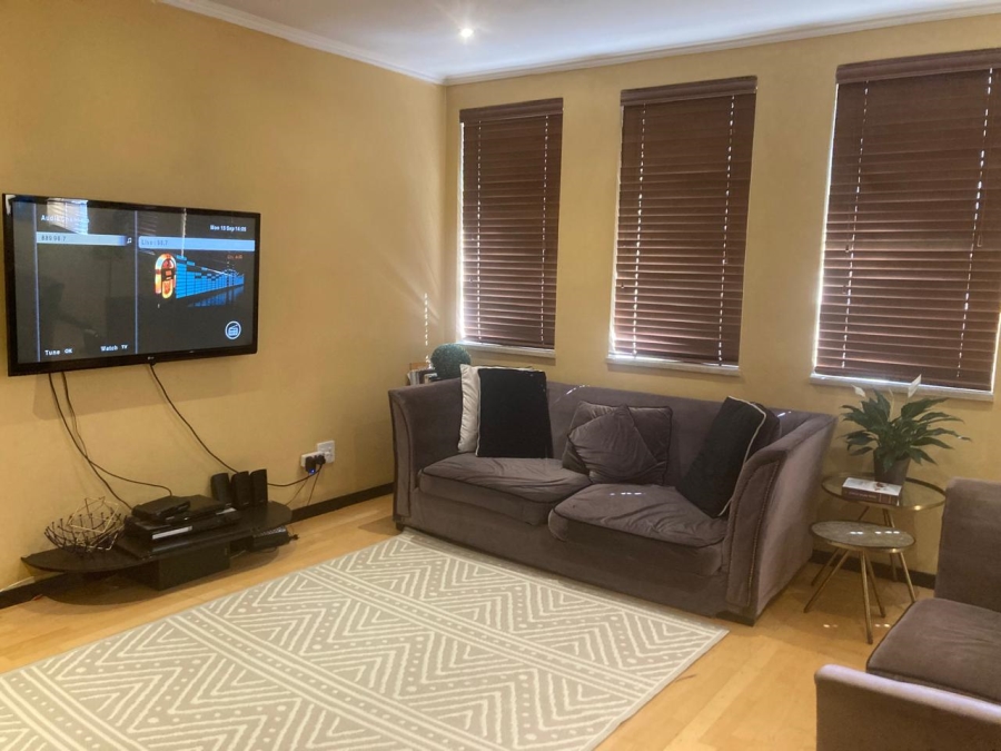 1 Bedroom Property for Sale in Johannesburg Central Gauteng