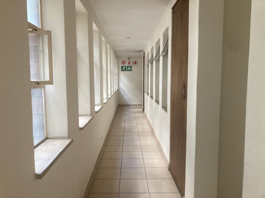 1 Bedroom Property for Sale in Johannesburg Central Gauteng