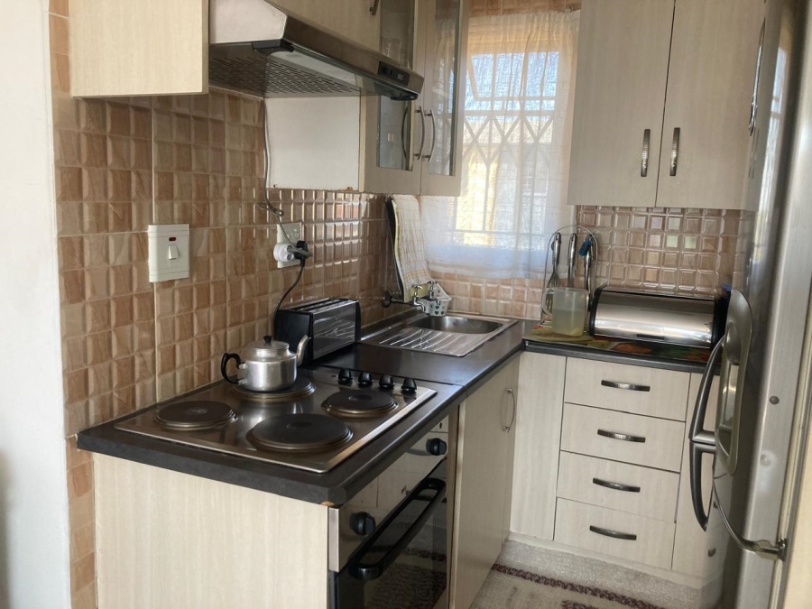 2 Bedroom Property for Sale in Fleurhof Gauteng