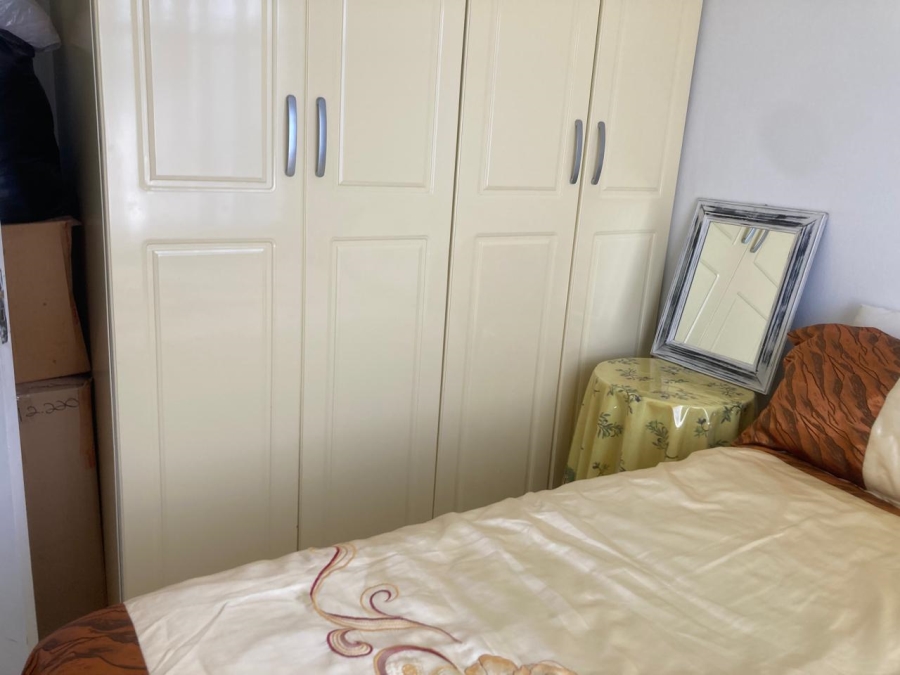 2 Bedroom Property for Sale in Fleurhof Gauteng