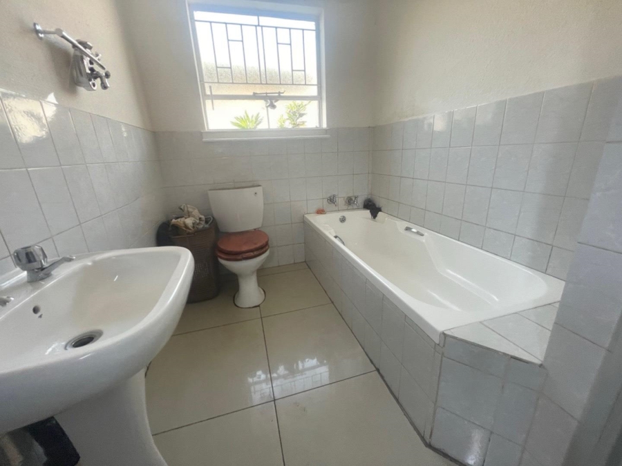2 Bedroom Property for Sale in Terenure Gauteng