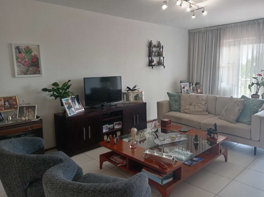 To Let 2 Bedroom Property for Rent in Glenhazel Gauteng