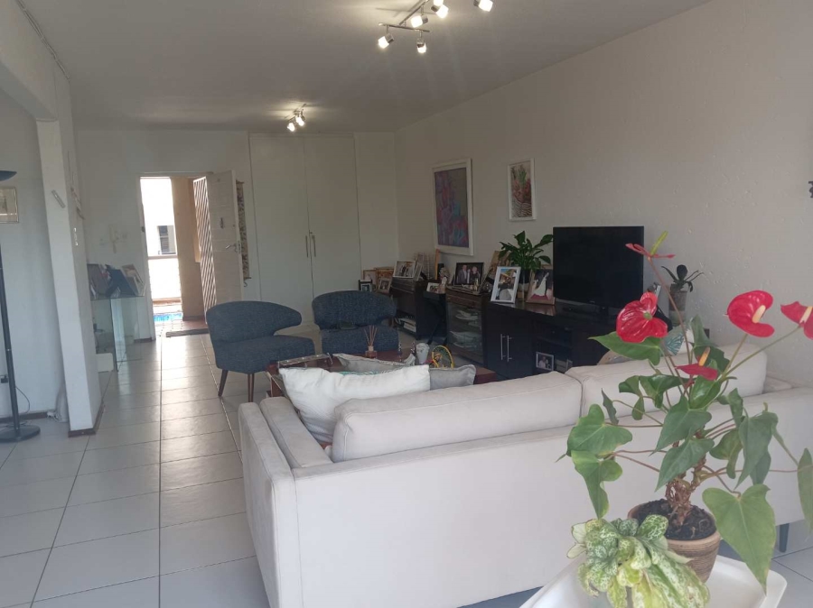 To Let 2 Bedroom Property for Rent in Glenhazel Gauteng