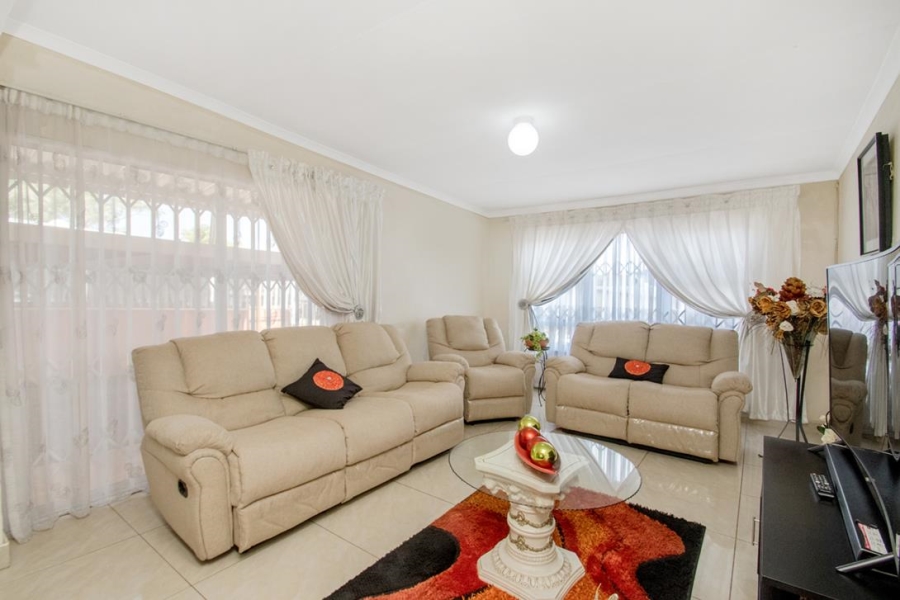 3 Bedroom Property for Sale in Westbury Gauteng