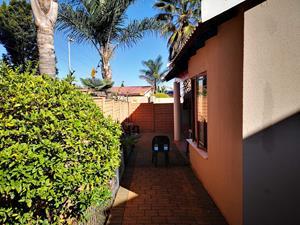 To Let 3 Bedroom Property for Rent in Liefde en Vrede Gauteng