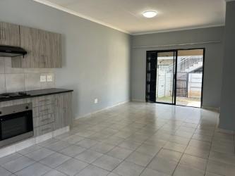To Let 2 Bedroom Property for Rent in Brentwood Gauteng