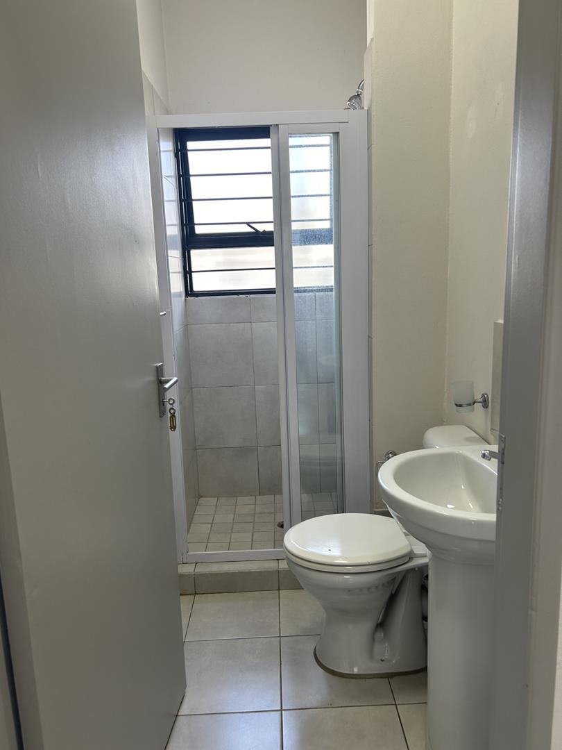 To Let 2 Bedroom Property for Rent in Brentwood Gauteng