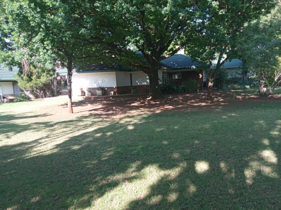 To Let 3 Bedroom Property for Rent in Glen Donald A H Gauteng