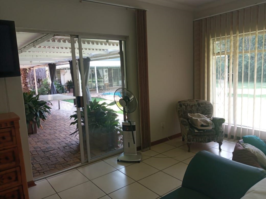 To Let 3 Bedroom Property for Rent in Glen Donald A H Gauteng