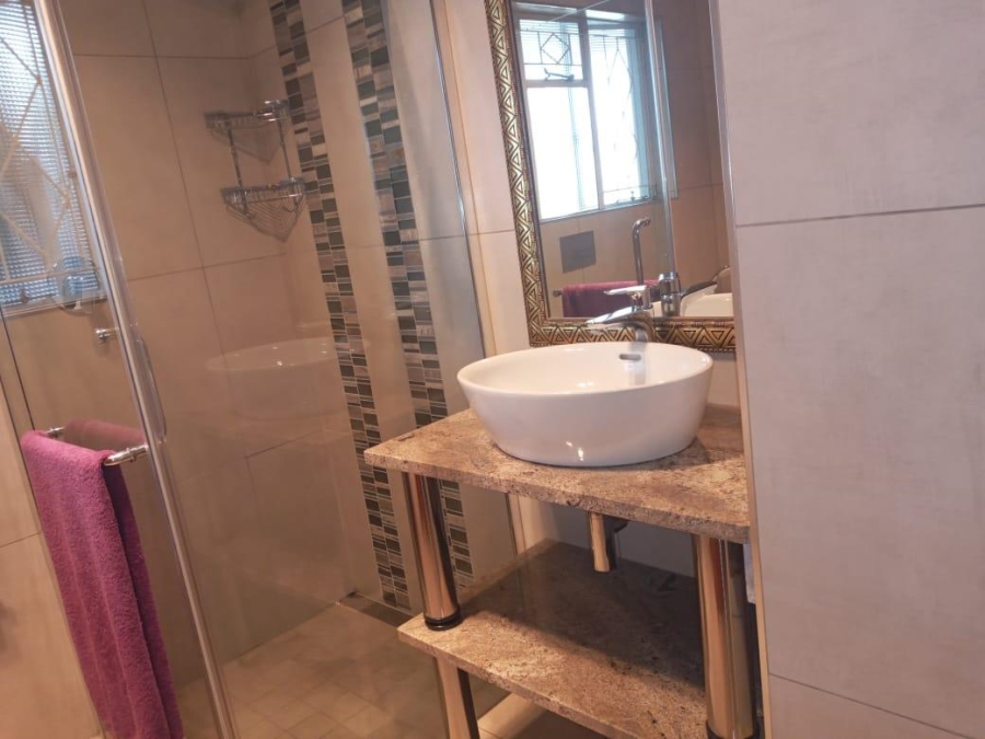 To Let 3 Bedroom Property for Rent in Glen Donald A H Gauteng