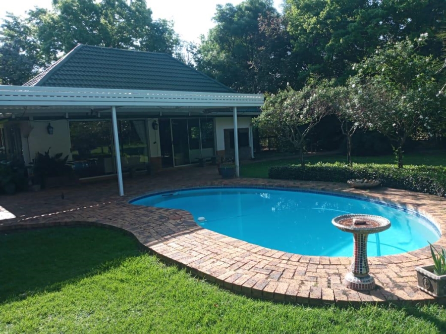 To Let 3 Bedroom Property for Rent in Glen Donald A H Gauteng