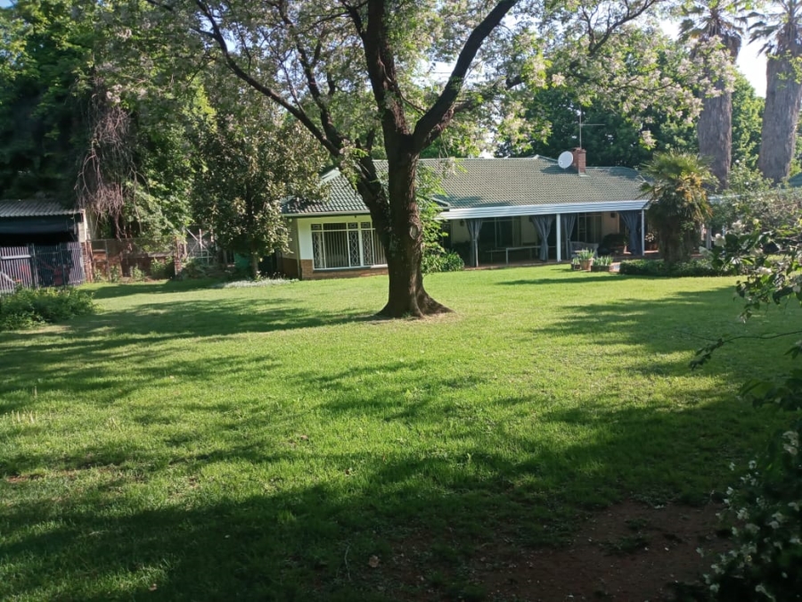 To Let 3 Bedroom Property for Rent in Glen Donald A H Gauteng