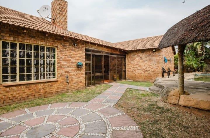 3 Bedroom Property for Sale in Alan Manor Gauteng