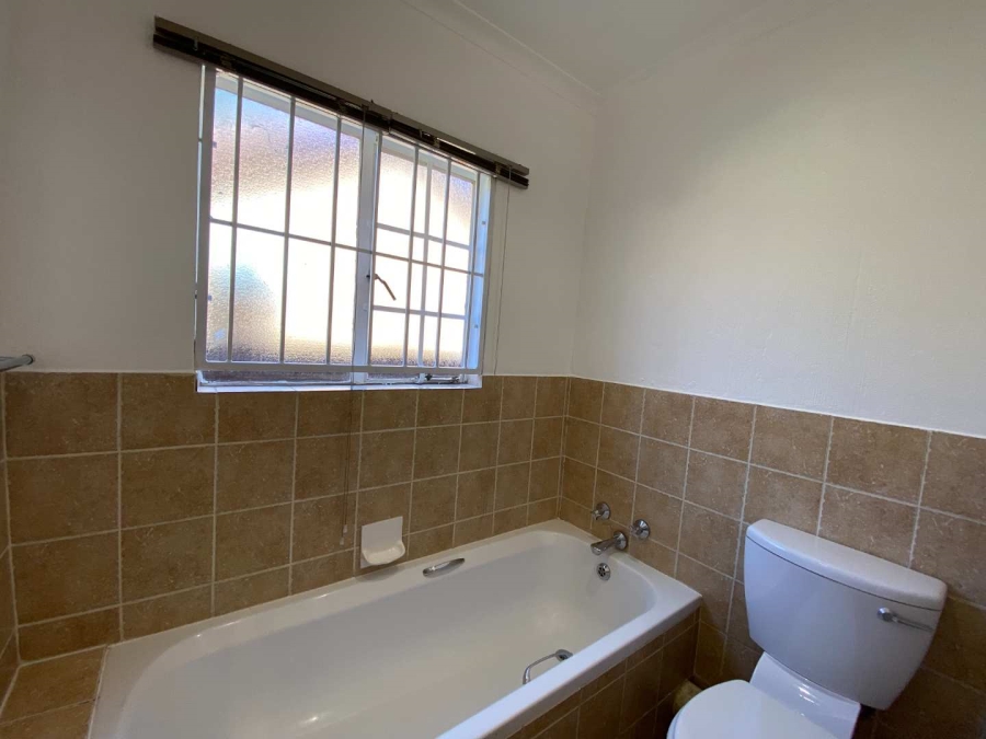 To Let 2 Bedroom Property for Rent in Wilgeheuwel Gauteng