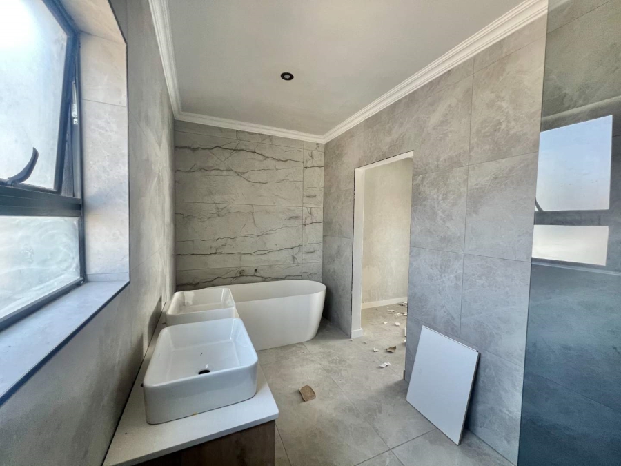 4 Bedroom Property for Sale in Roodeplaat Gauteng