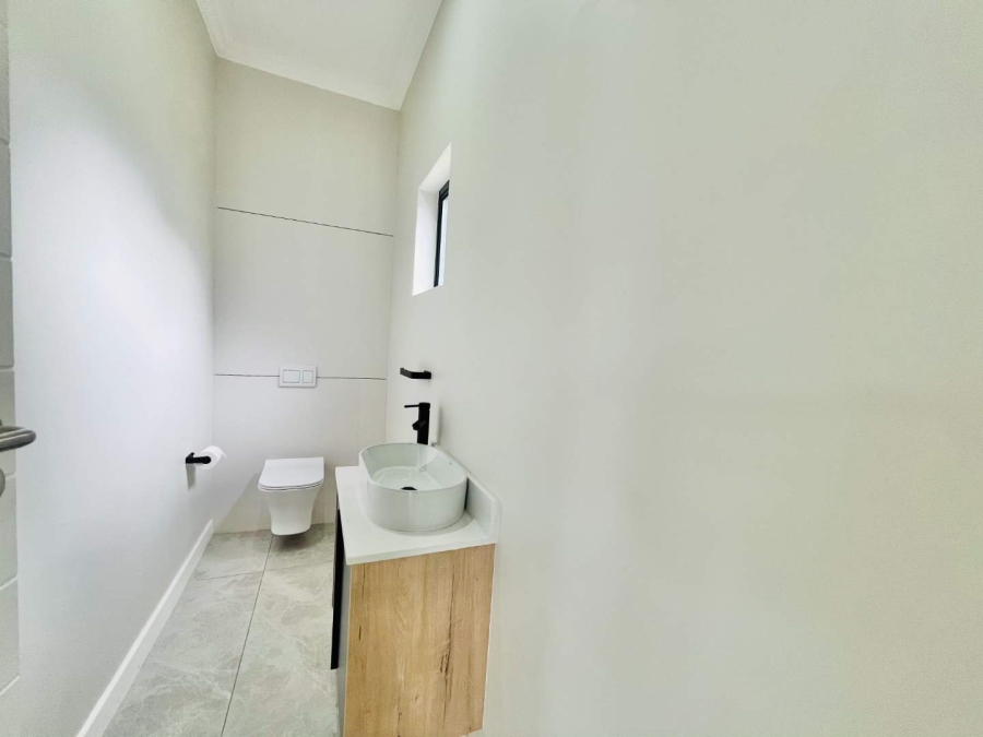 4 Bedroom Property for Sale in Roodeplaat Gauteng