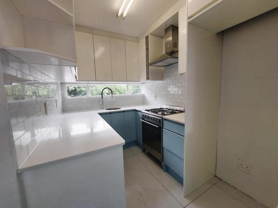 To Let 2 Bedroom Property for Rent in Bryanston Gauteng