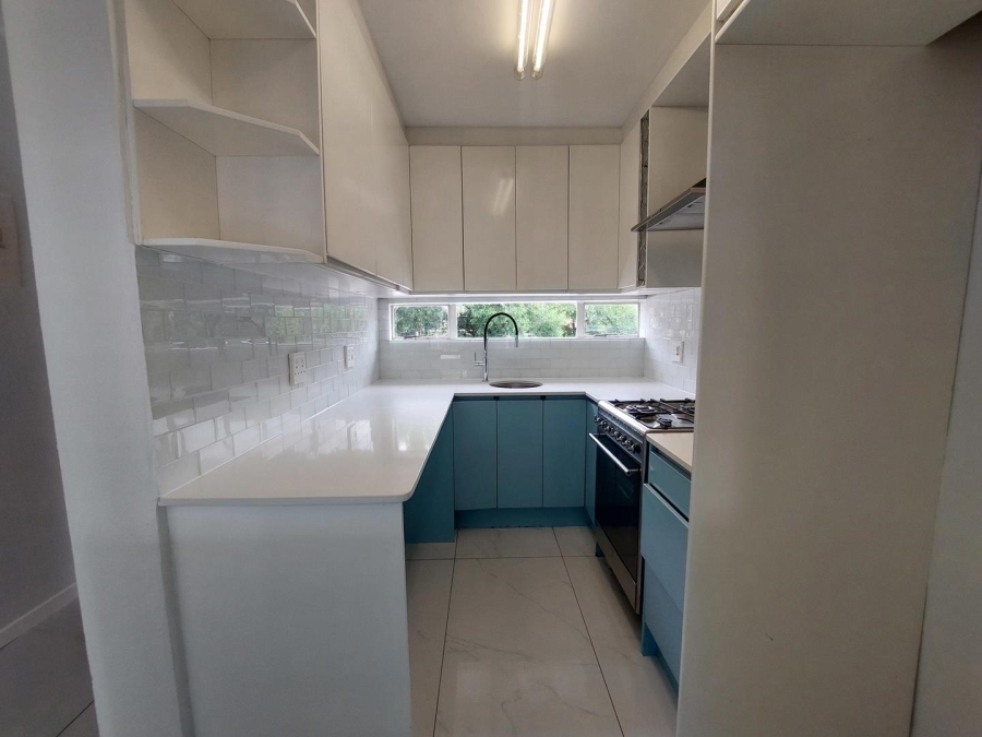 To Let 2 Bedroom Property for Rent in Bryanston Gauteng