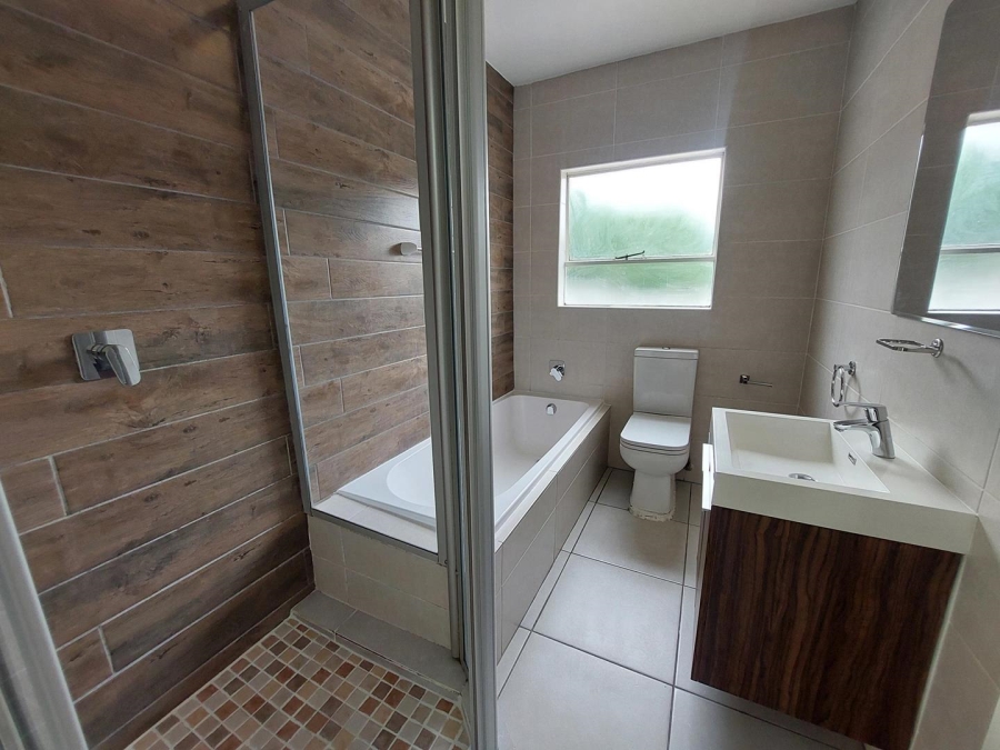 To Let 2 Bedroom Property for Rent in Bryanston Gauteng