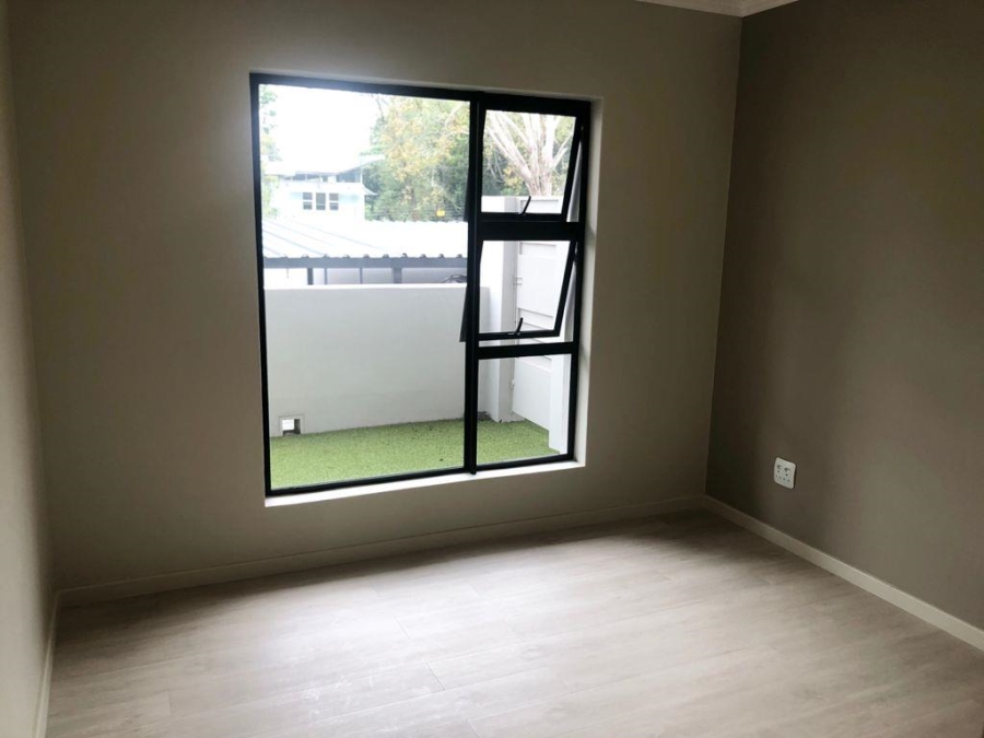 To Let 2 Bedroom Property for Rent in Rosebank Gauteng