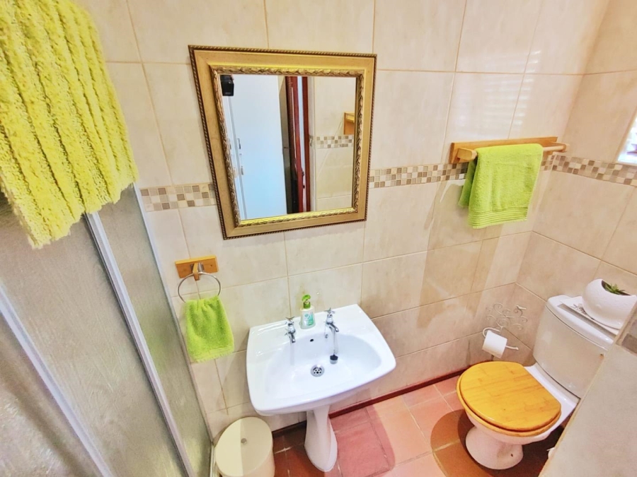 To Let 3 Bedroom Property for Rent in Eldopark Gauteng