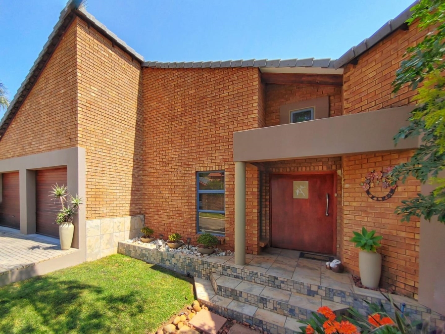 To Let 3 Bedroom Property for Rent in Eldopark Gauteng