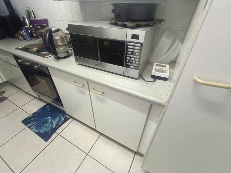 3 Bedroom Property for Sale in Zwartkop Gauteng