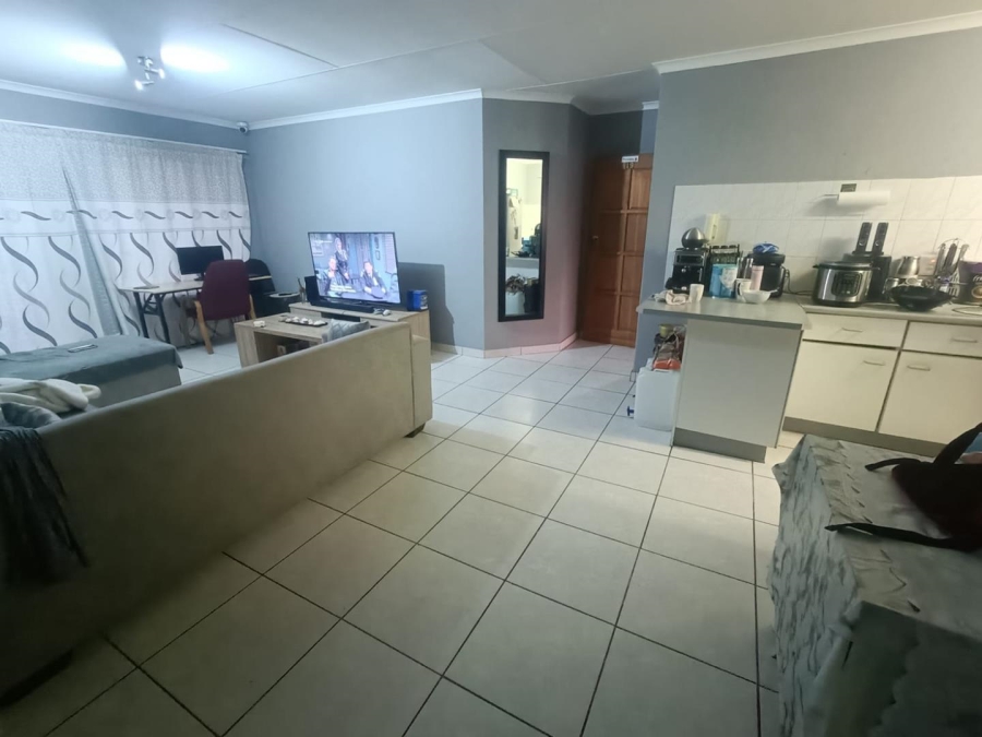 3 Bedroom Property for Sale in Zwartkop Gauteng