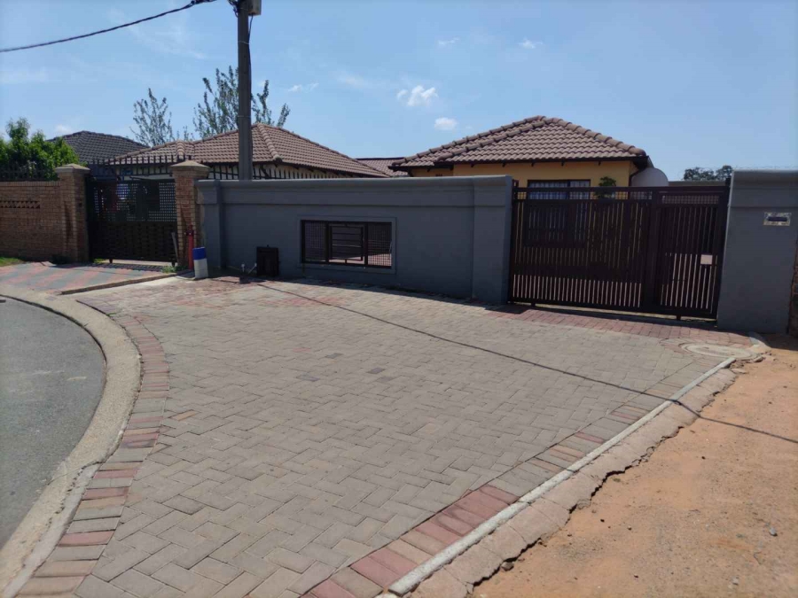 3 Bedroom Property for Sale in Riverlea Gauteng