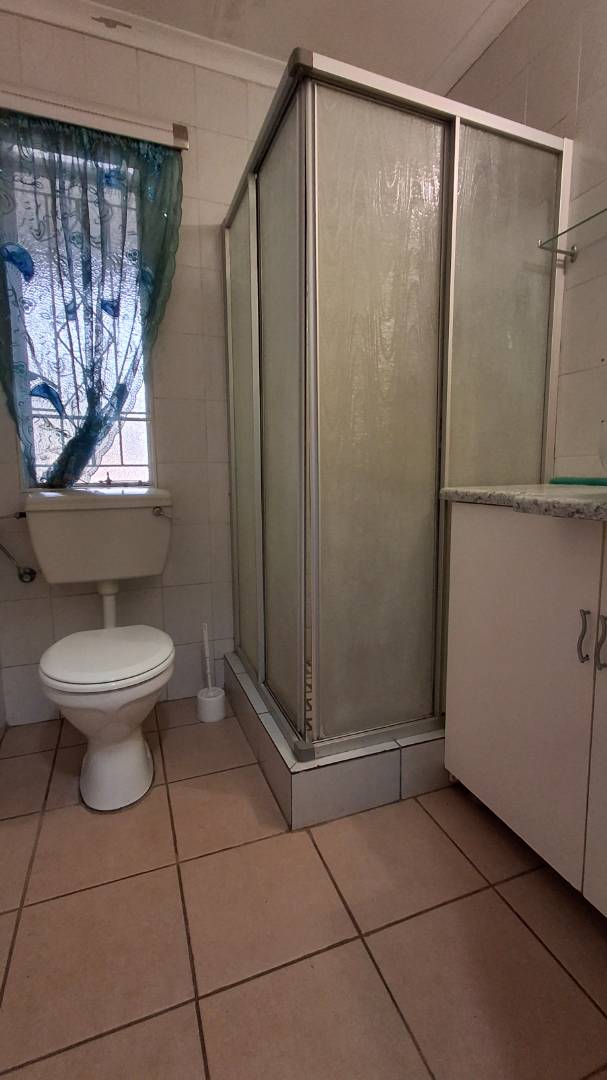 2 Bedroom Property for Sale in Roodekrans Gauteng