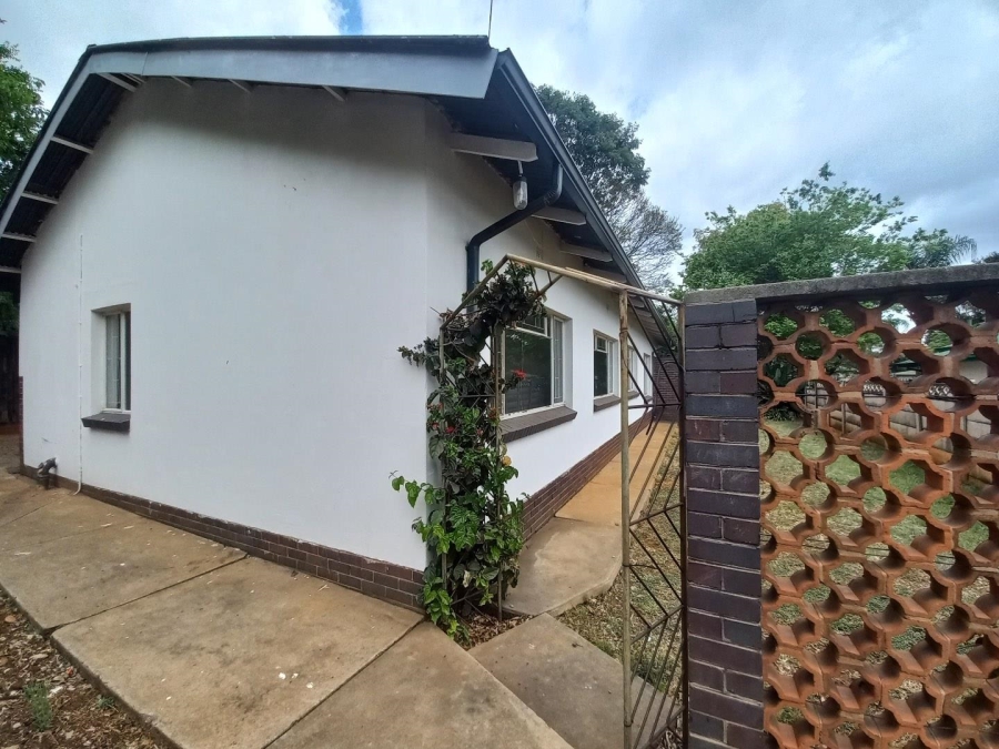 To Let 3 Bedroom Property for Rent in Villieria Gauteng