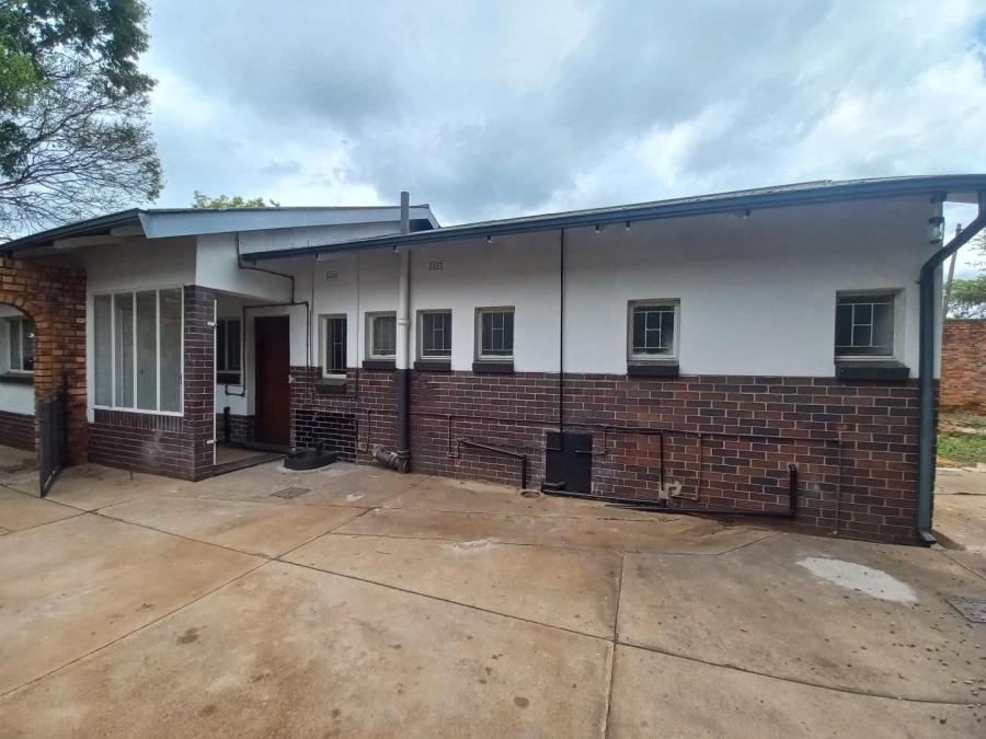 To Let 3 Bedroom Property for Rent in Villieria Gauteng