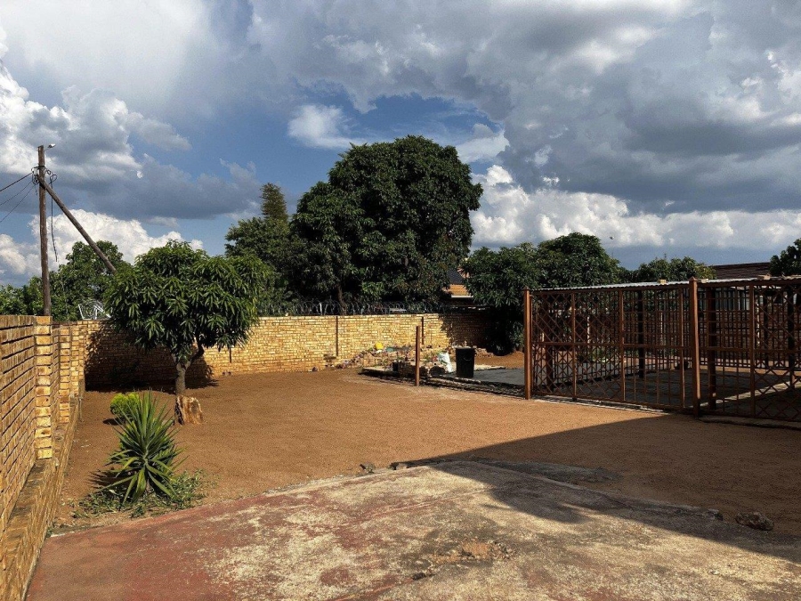 3 Bedroom Property for Sale in Soshanguve Gauteng