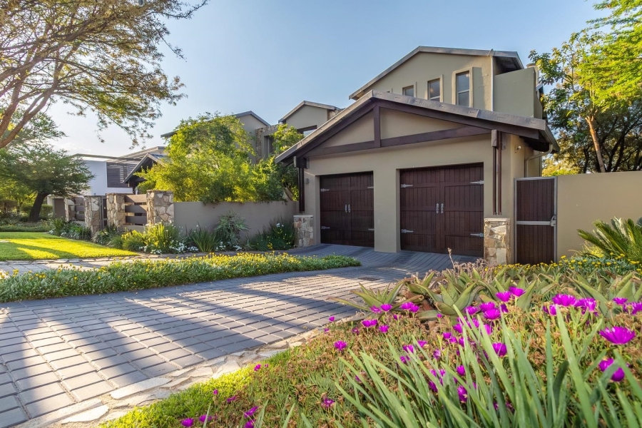 4 Bedroom Property for Sale in Waterfall Country Estate Gauteng
