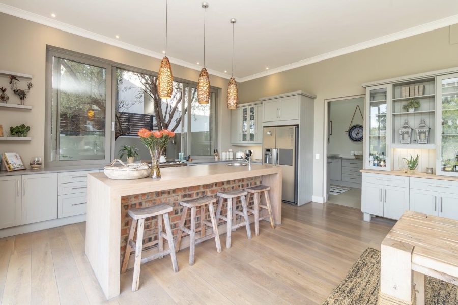 4 Bedroom Property for Sale in Waterfall Country Estate Gauteng