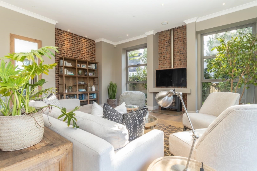 4 Bedroom Property for Sale in Waterfall Country Estate Gauteng