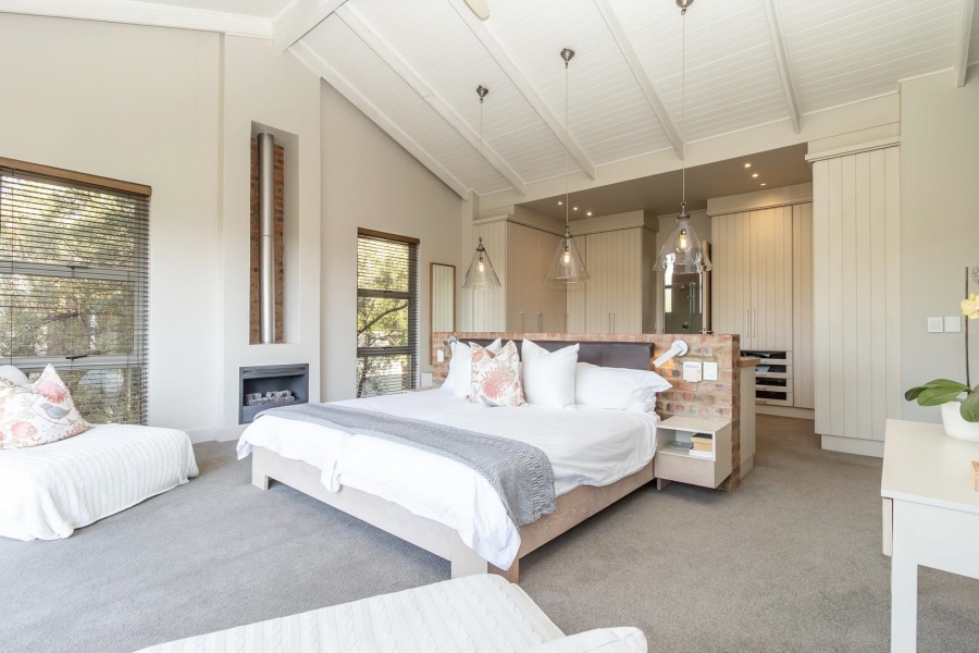 4 Bedroom Property for Sale in Waterfall Country Estate Gauteng