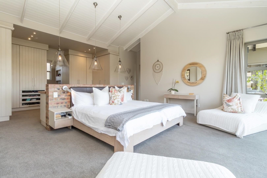 4 Bedroom Property for Sale in Waterfall Country Estate Gauteng