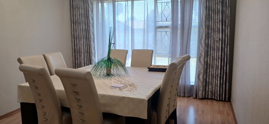 4 Bedroom Property for Sale in Brackenhurst Gauteng