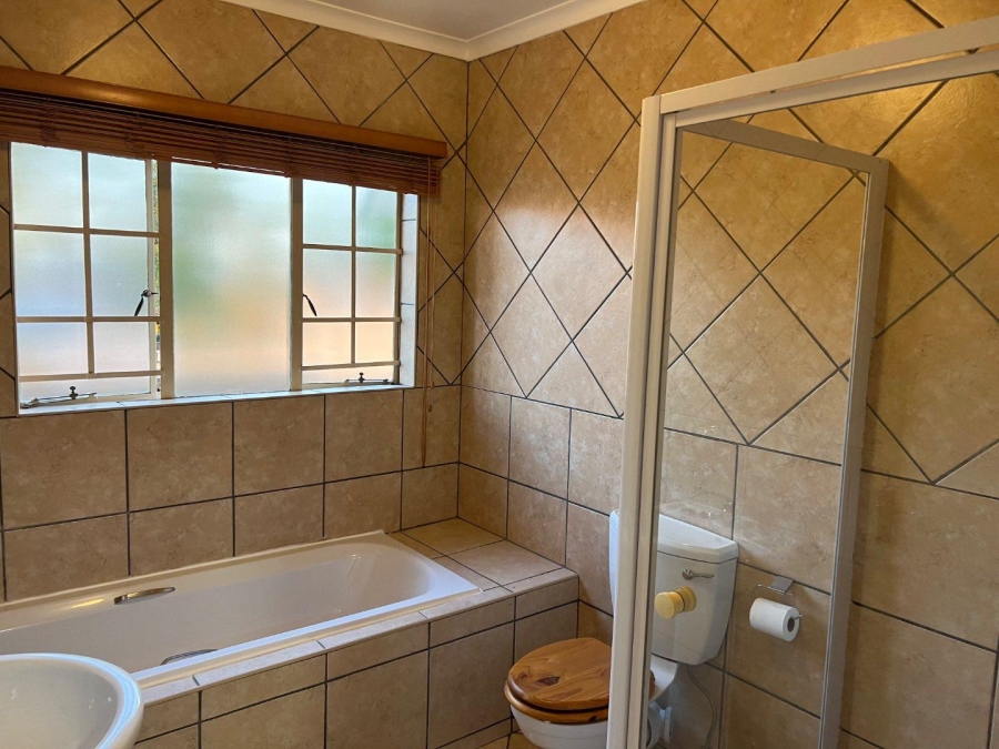 To Let 2 Bedroom Property for Rent in Amberfield Ridge Gauteng