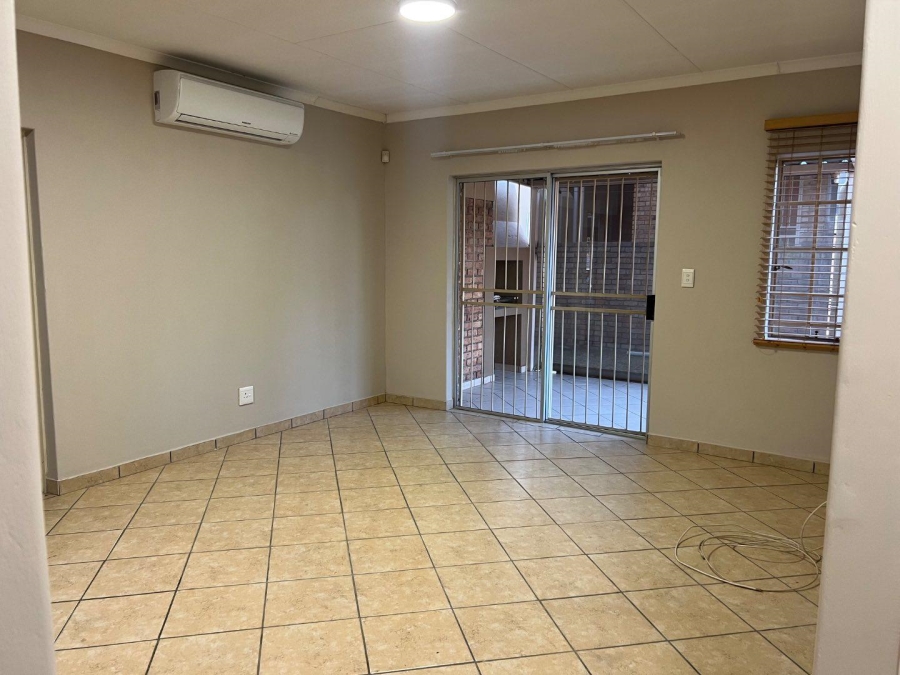 To Let 2 Bedroom Property for Rent in Amberfield Ridge Gauteng
