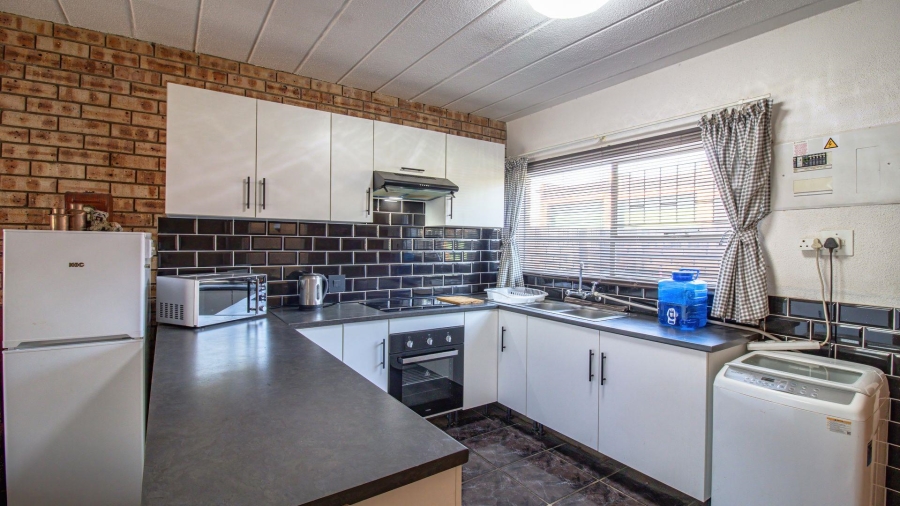 2 Bedroom Property for Sale in Rant En Dal Gauteng