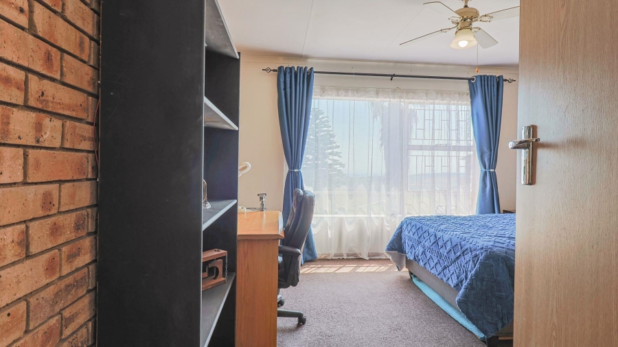 2 Bedroom Property for Sale in Rant En Dal Gauteng