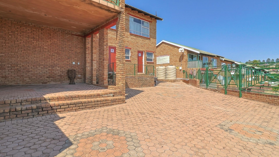 2 Bedroom Property for Sale in Rant En Dal Gauteng