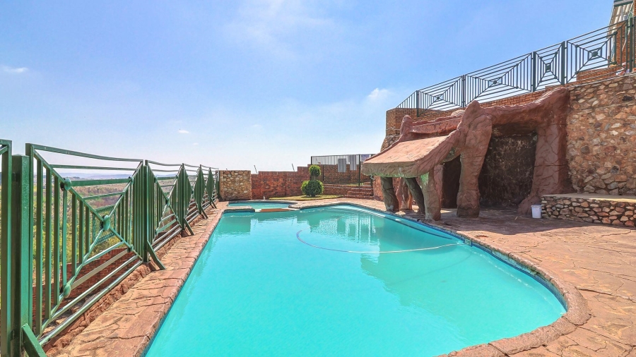 2 Bedroom Property for Sale in Rant En Dal Gauteng