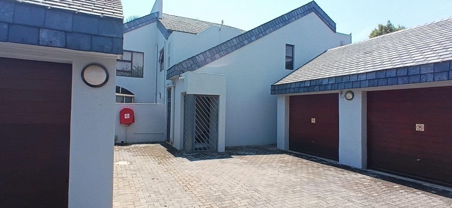 3 Bedroom Property for Sale in Lakefield Gauteng
