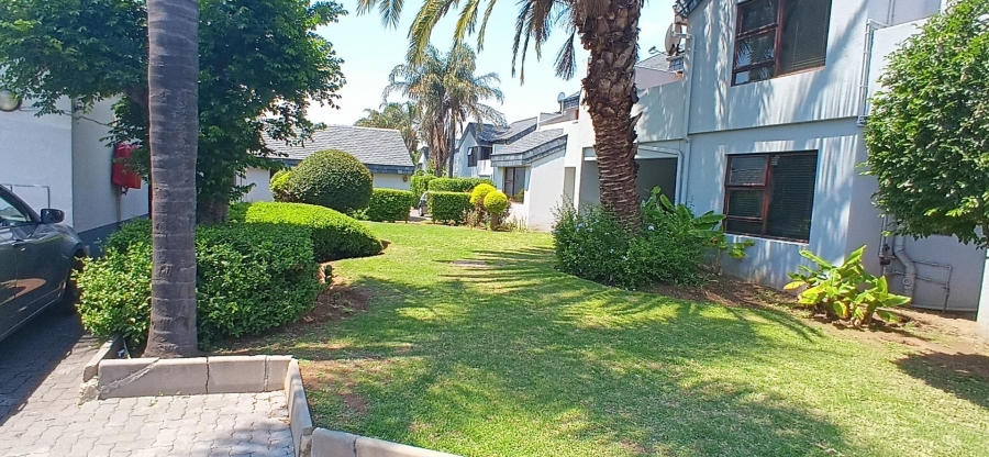 3 Bedroom Property for Sale in Lakefield Gauteng